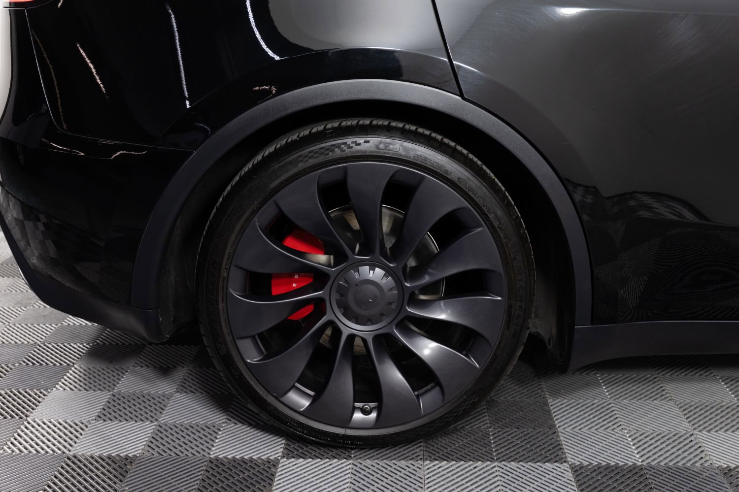 Used 2024 Tesla Model Y Performance AWD/4WD image 37