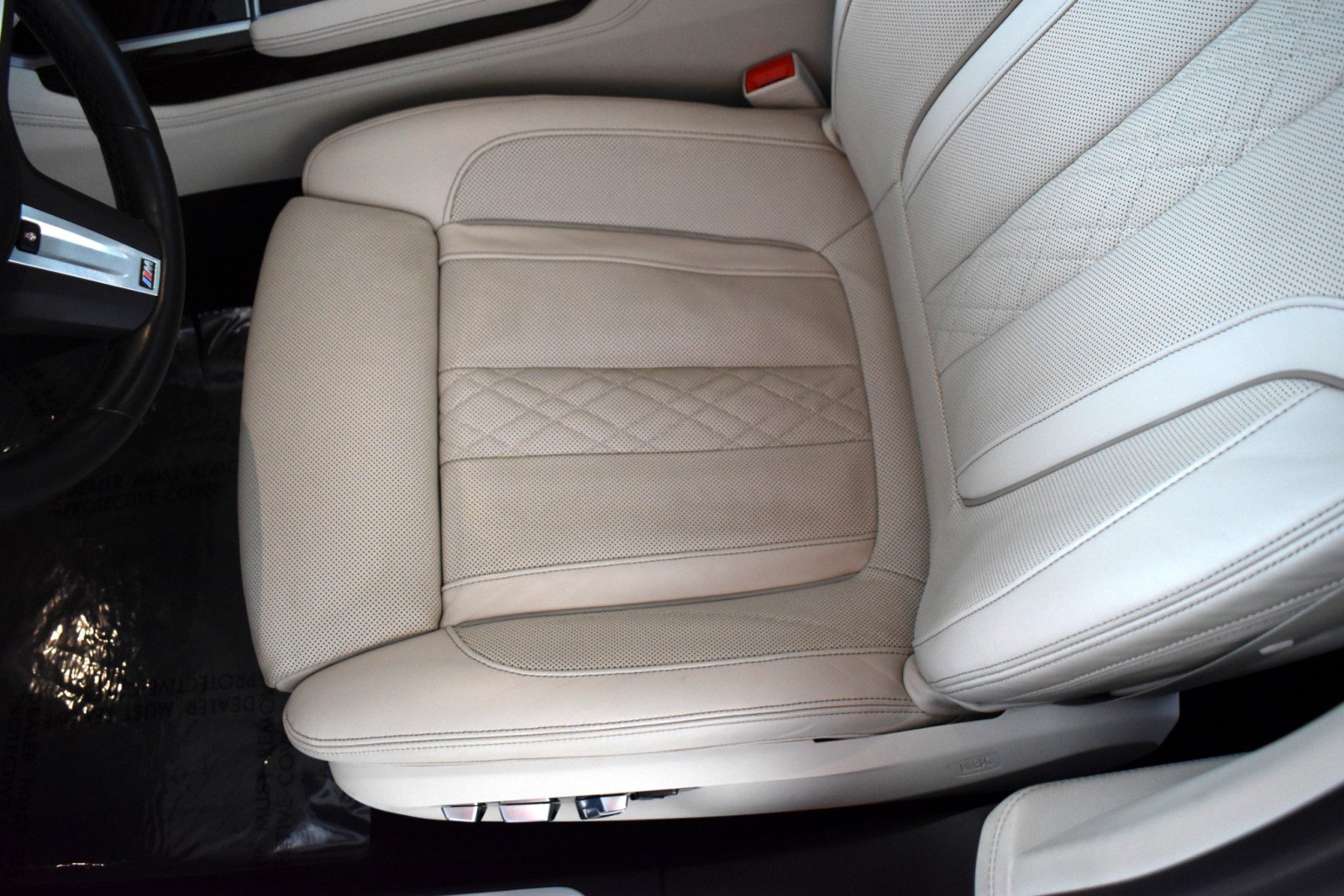 Used 2022 BMW 750i xDrive w/ Luxury Rear Seating Package AWD/4WD image 22