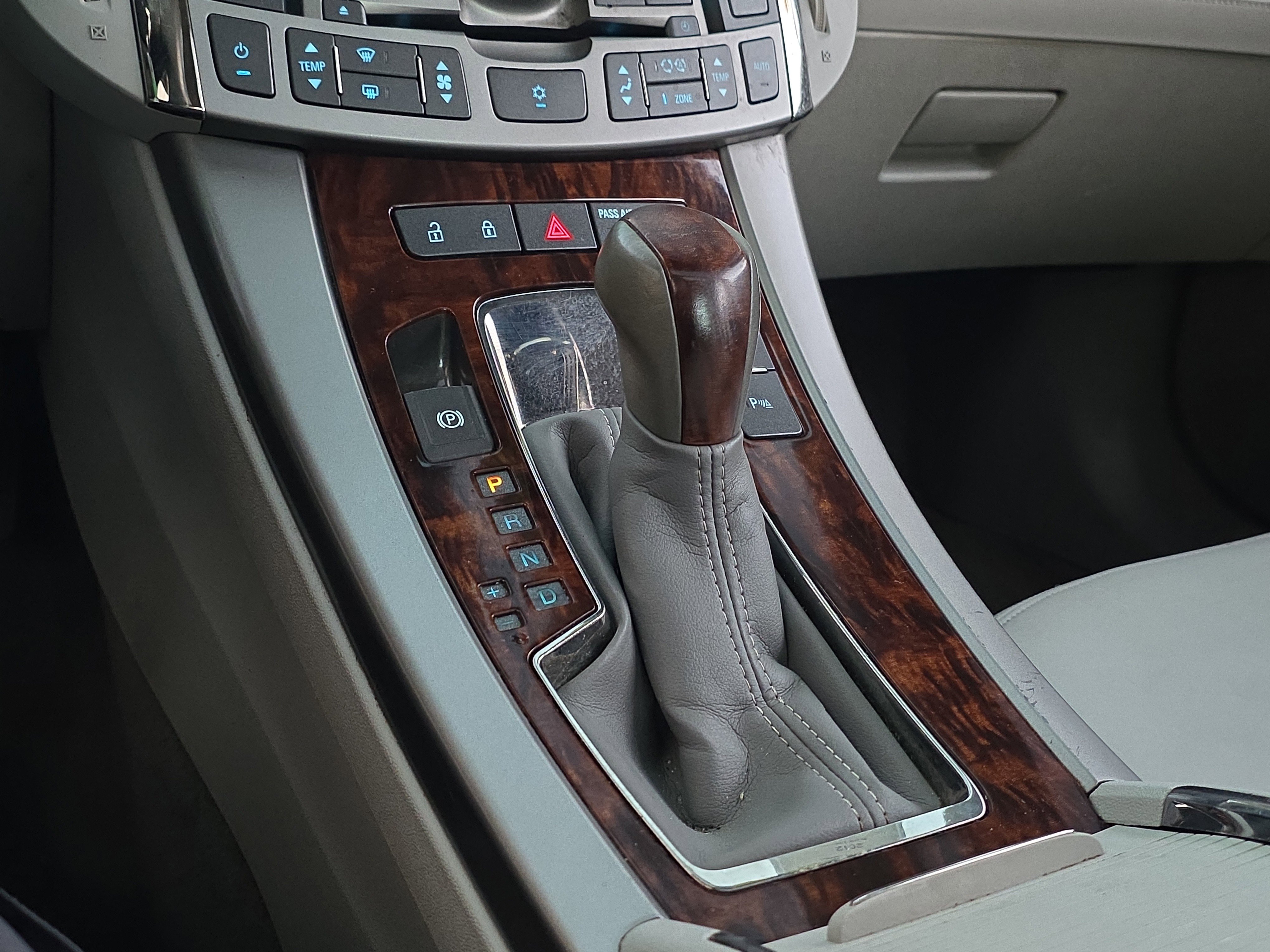 Used 2012 Buick LaCrosse Premium w/ Entertainment Package image 18