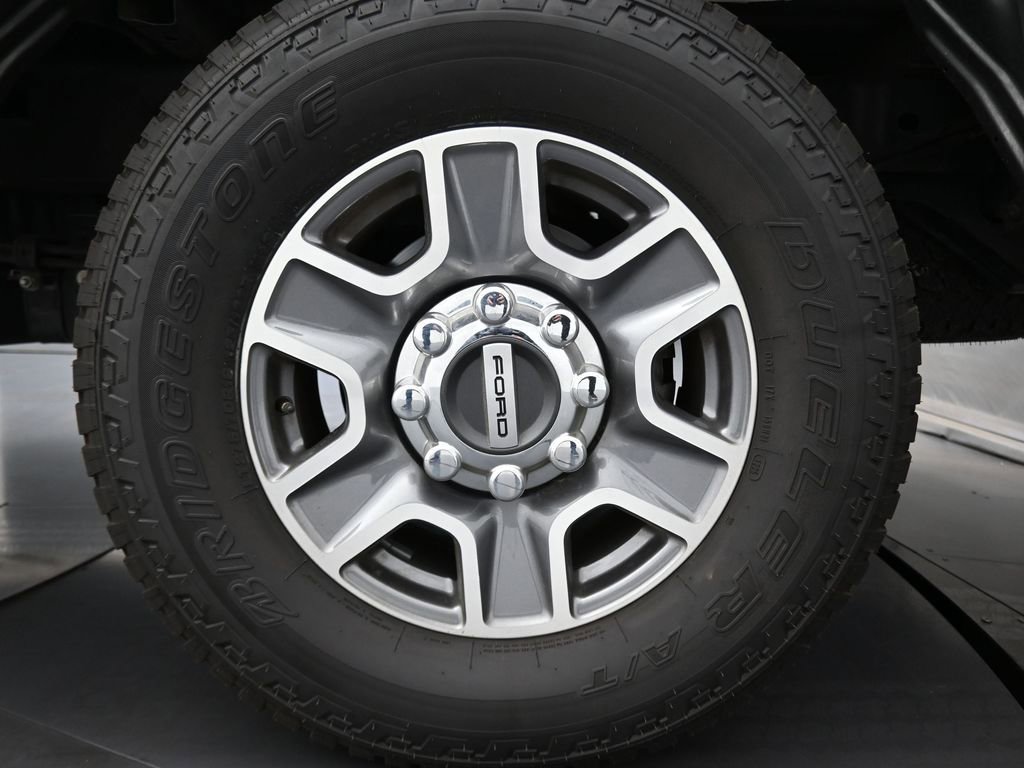 Used 2024 Ford F250 Lariat image 11