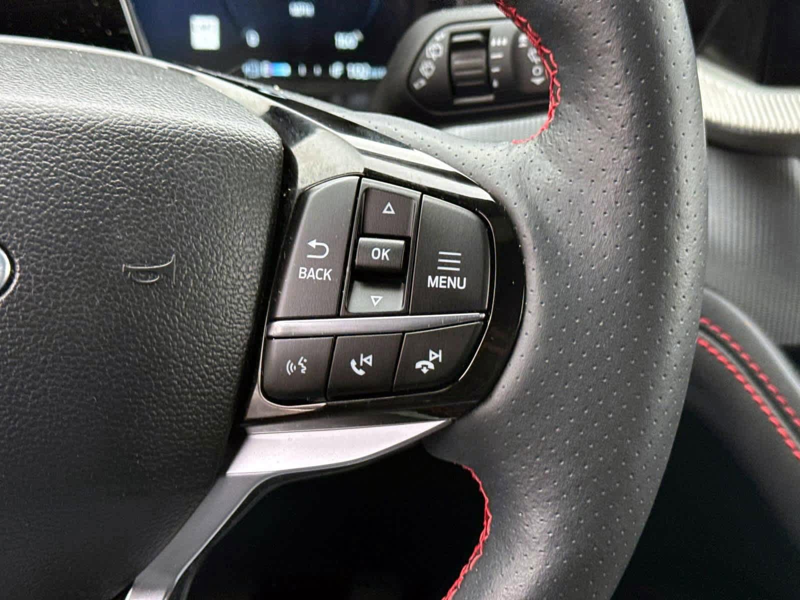 Used 2025 Ford Explorer ST-Line w/ ST-Line Street Pack image 20