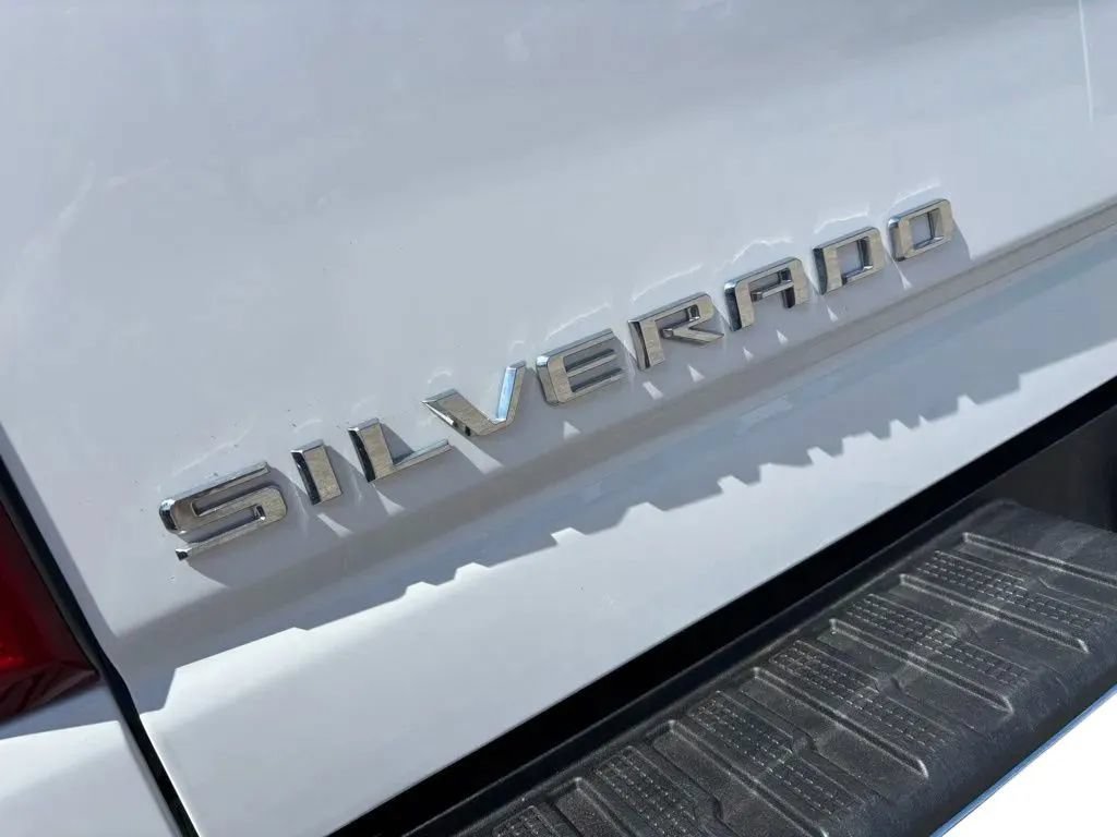 Used 2023 Chevrolet Silverado 2500 LT w/ Snow Plow Prep/Camper Package AWD/4WD image 9