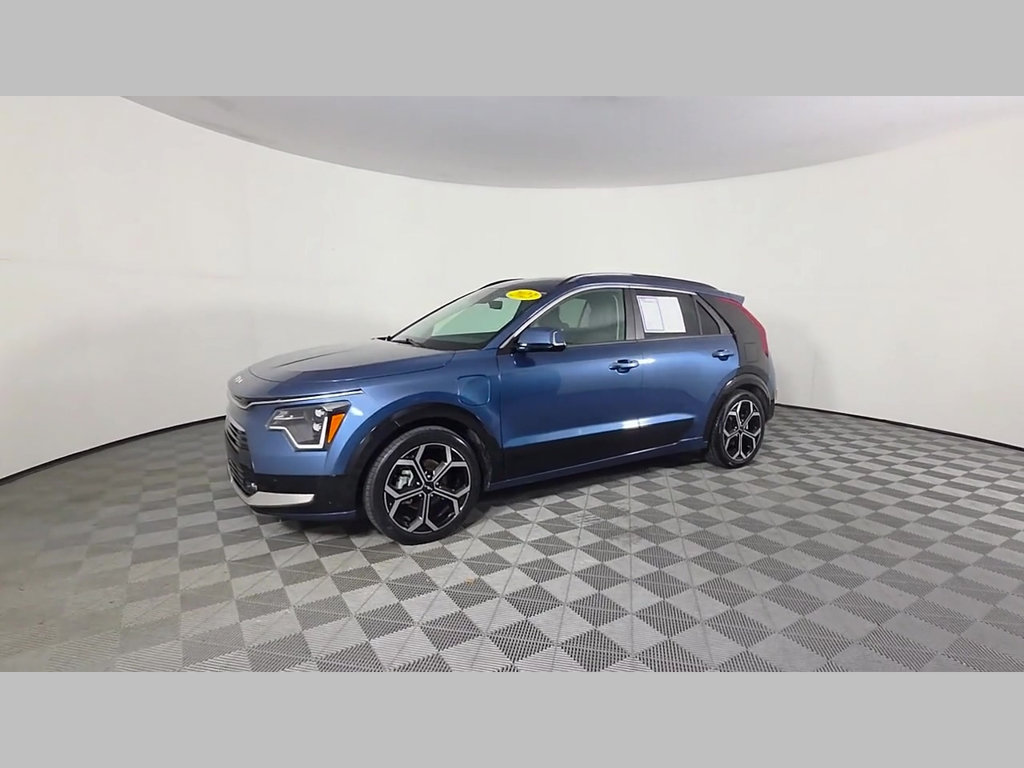 Used 2023 Kia Niro SX Touring FWD image 49