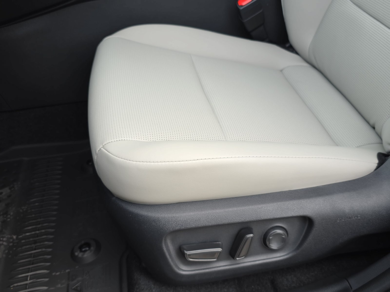New 2026 Toyota RAV4 XLE Premium FWD image 25