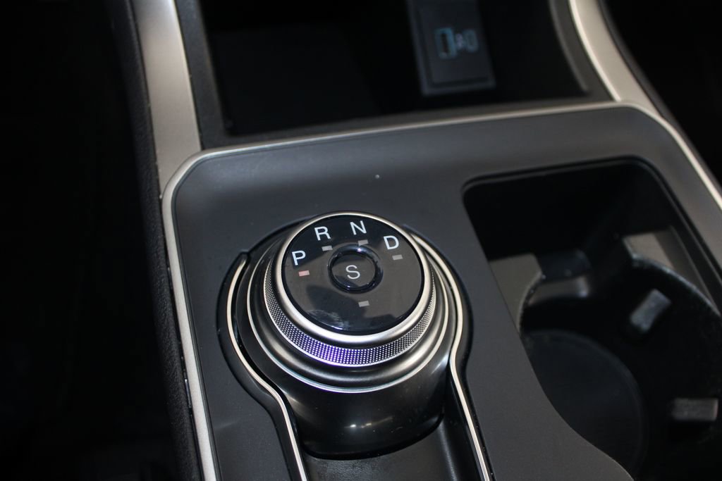 Used 2024 Ford Edge SE image 40