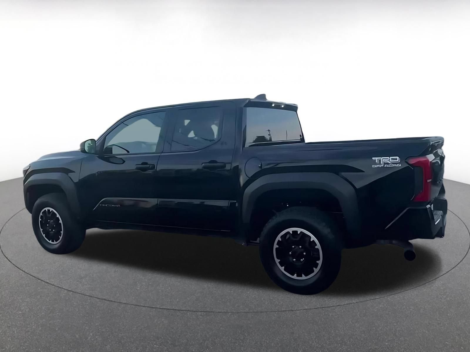 Used 2025 Toyota Tacoma TRD Off-Road AWD/4WD image 9