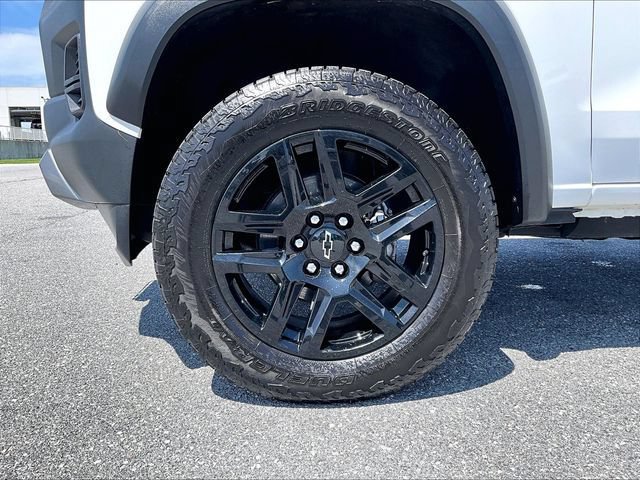 Used 2024 Chevrolet Colorado Trail Boss AWD/4WD image 7