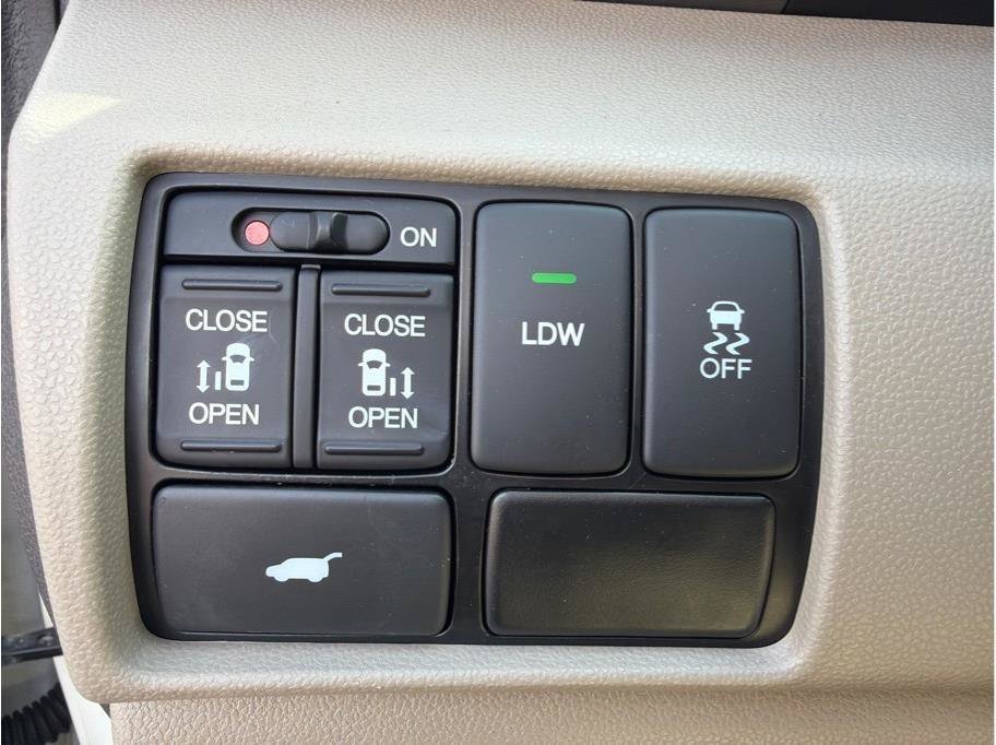 Used 2014 Honda Odyssey EX-L image 18