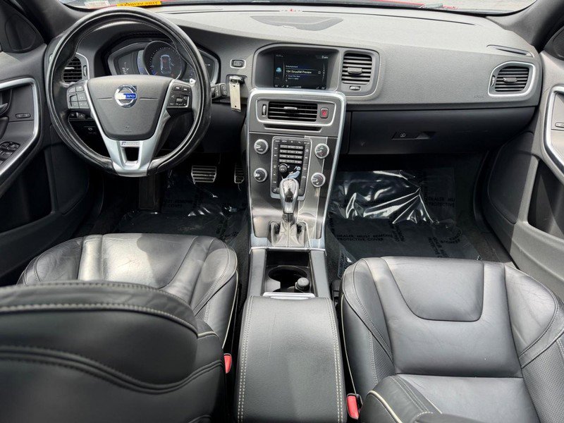 Used 2015 Volvo V60 T6 R-Design Platinum AWD/4WD image 12