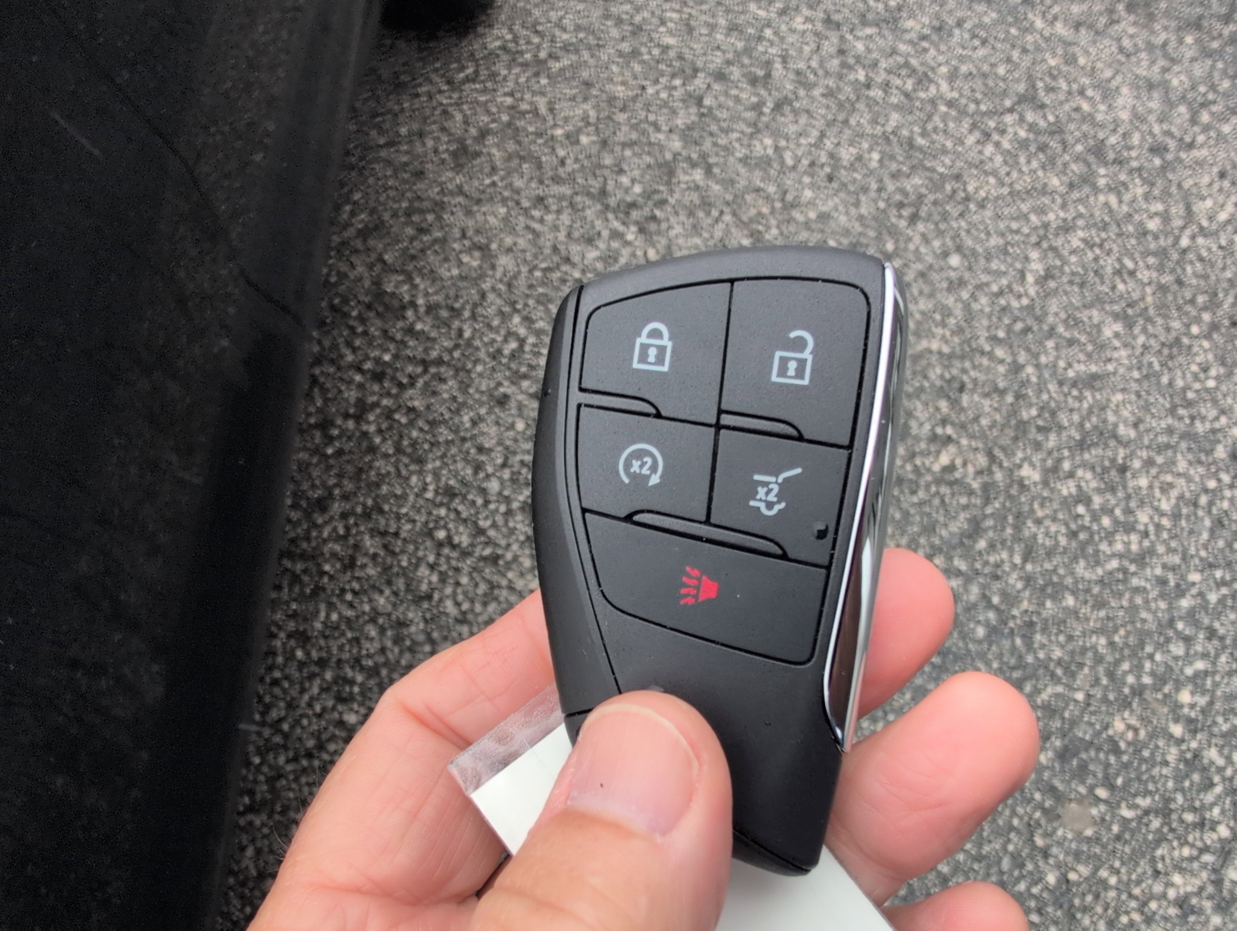 Used 2025 GMC Acadia Elevation image 13