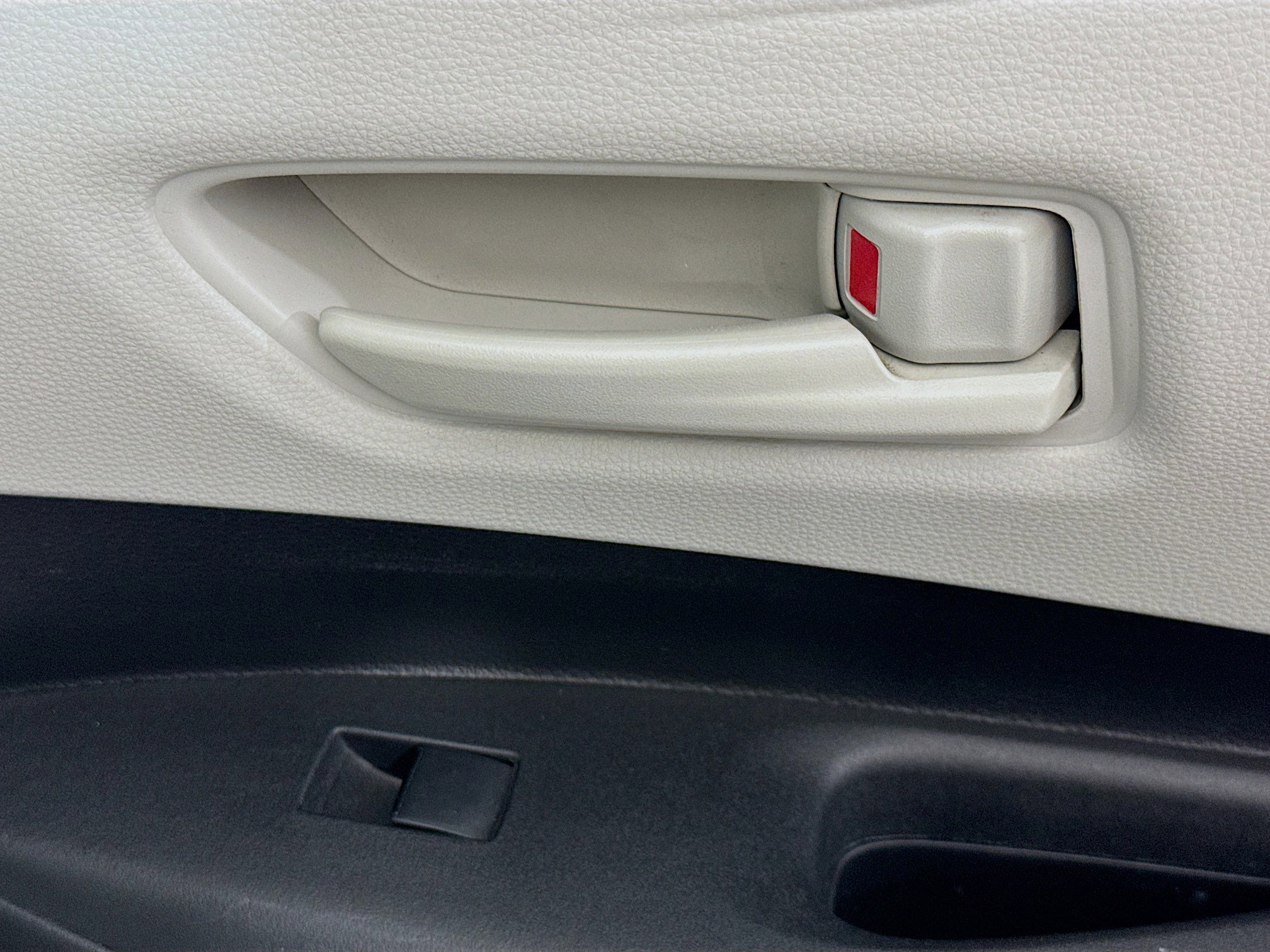 Used 2022 Toyota Corolla L FWD image 29