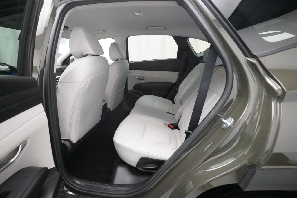 Used 2025 Hyundai Tucson SEL AWD/4WD image 16