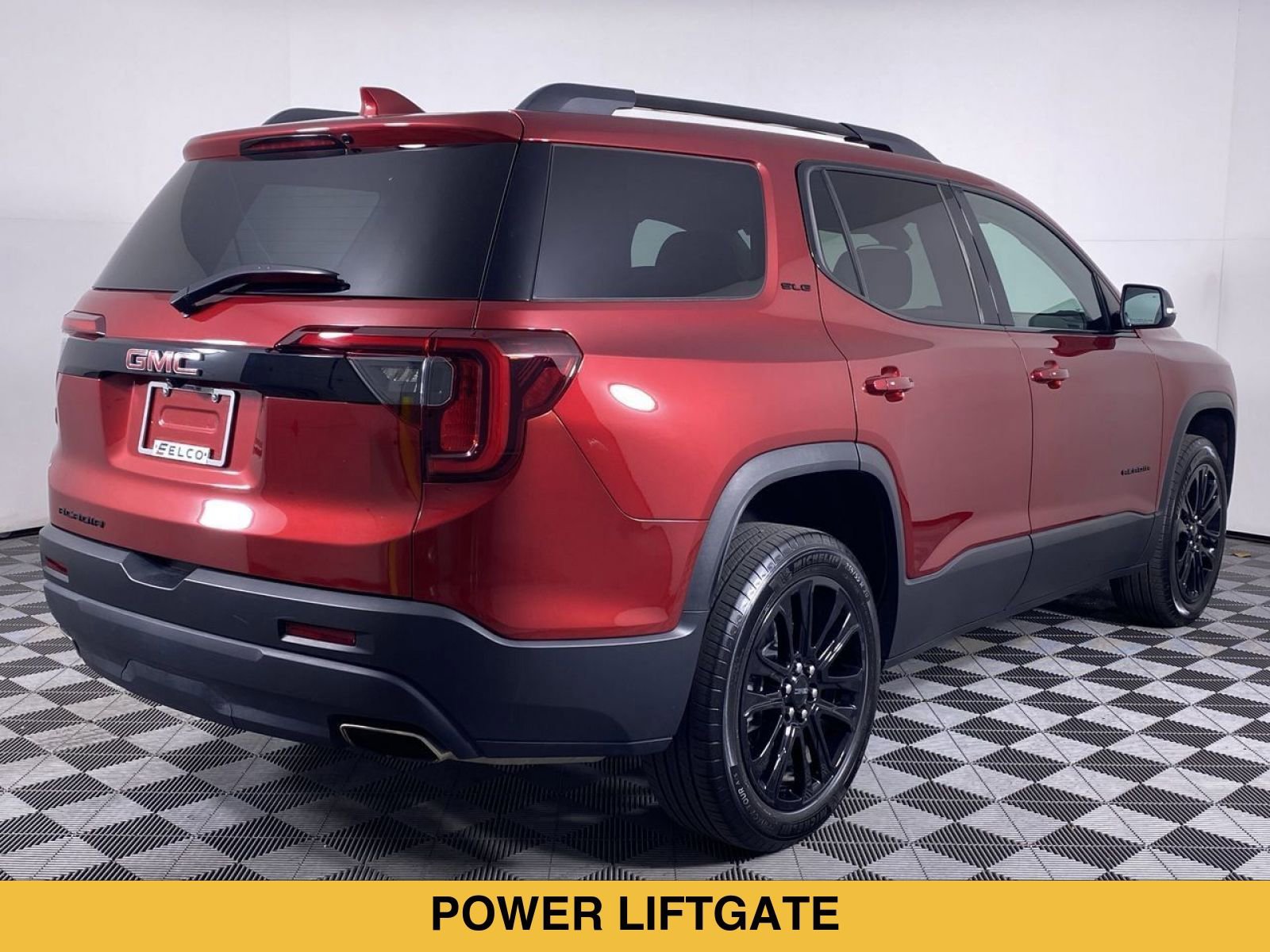 Certified 2023 GMC Acadia SLE w/ Driver Convenience Package FWD image 33