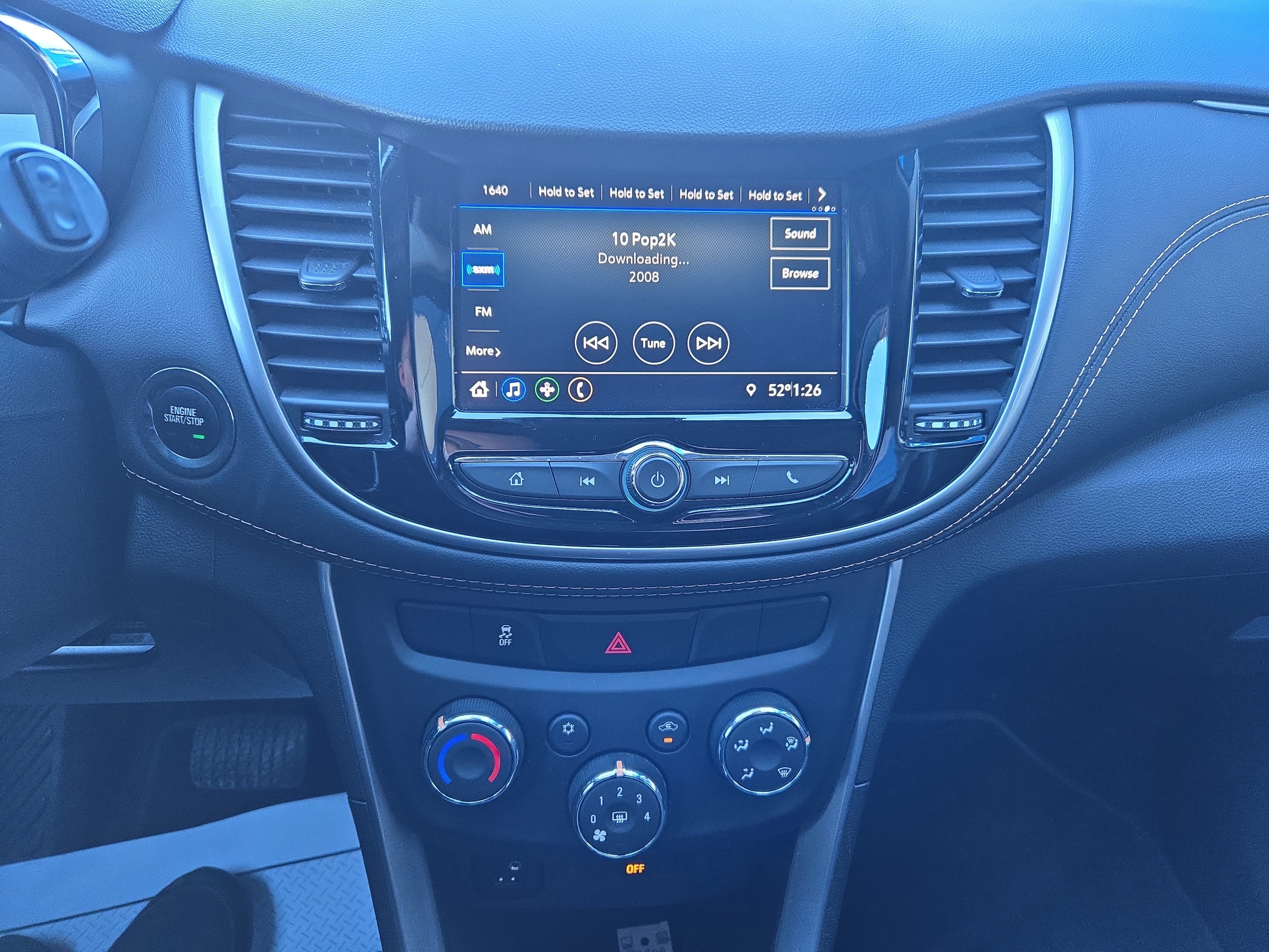 Used 2020 Chevrolet Trax LT w/ LT Convenience Package image 7