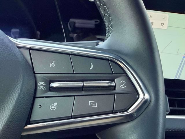 Used 2026 Chevrolet Equinox LT FWD image 23
