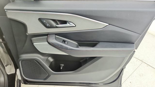 Used 2024 Acura ZDX A-Spec image 25