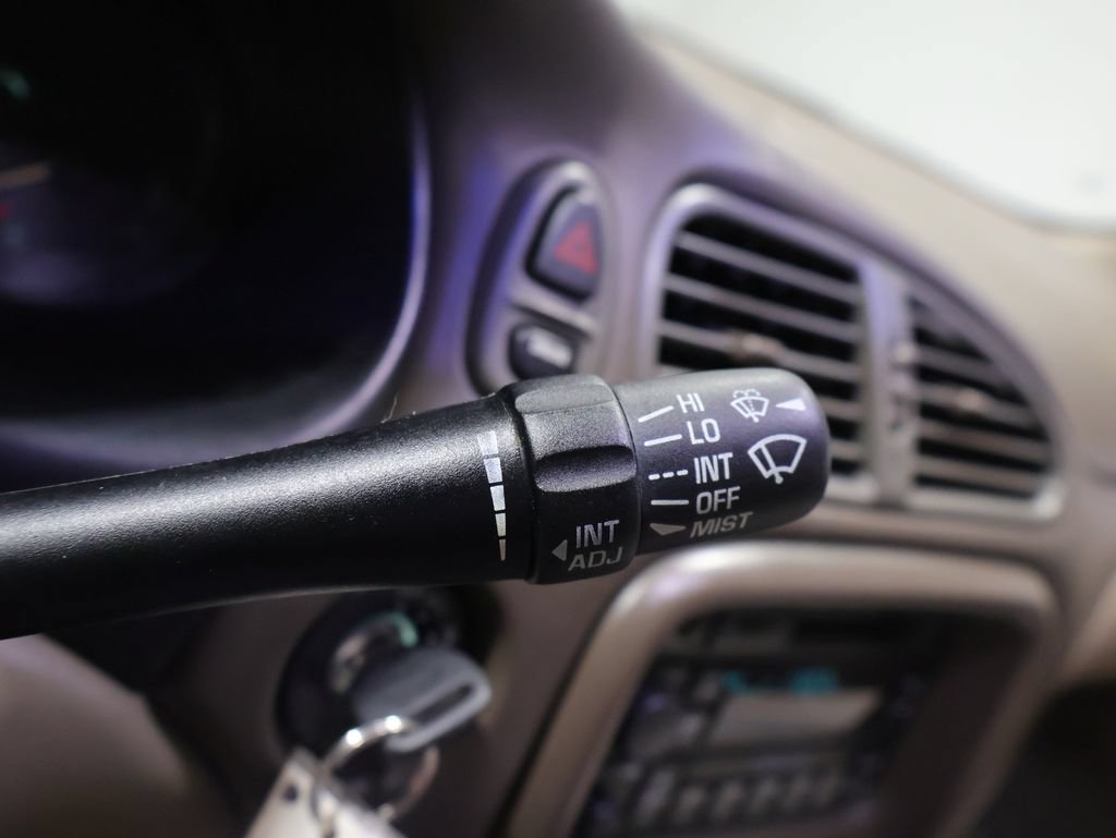 Used 2000 Oldsmobile Intrigue GL FWD image 30