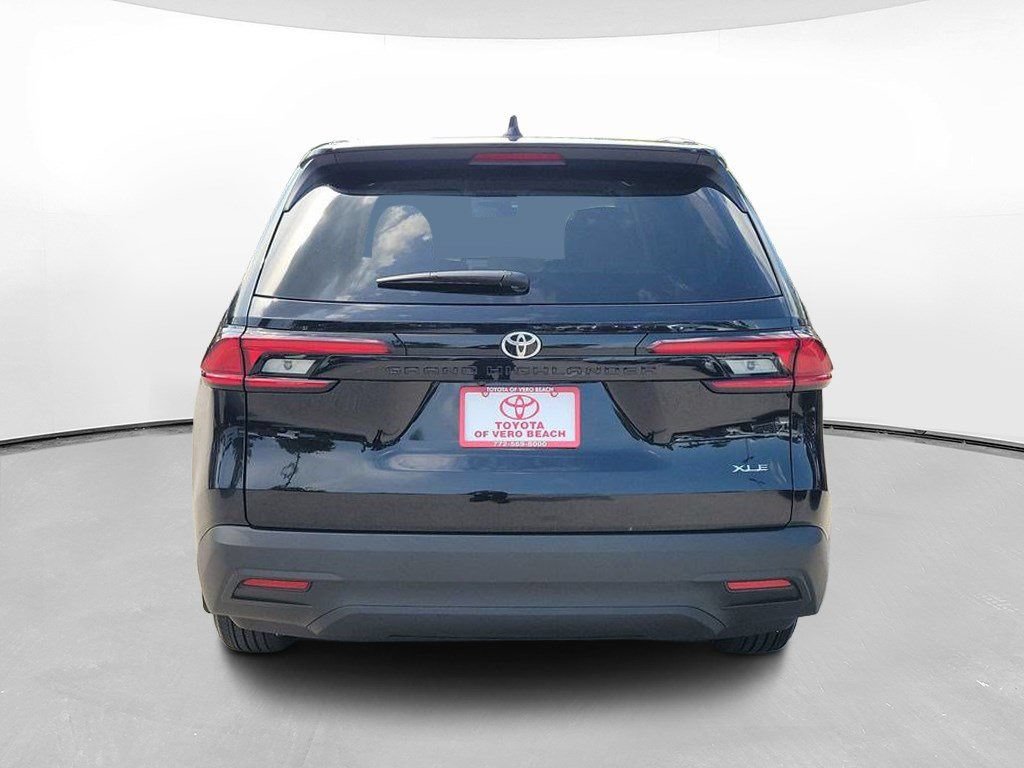 Certified 2026 Toyota Grand Highlander FWD image 5