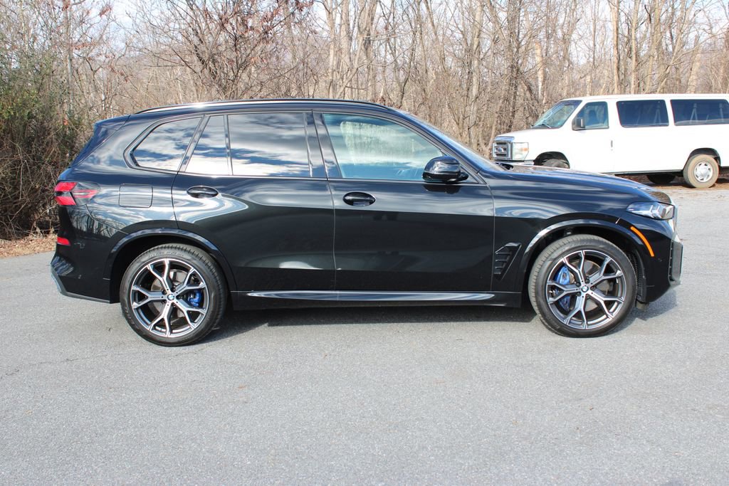 Used 2024 BMW X5 xDrive40i w/ M Sport Package image 10