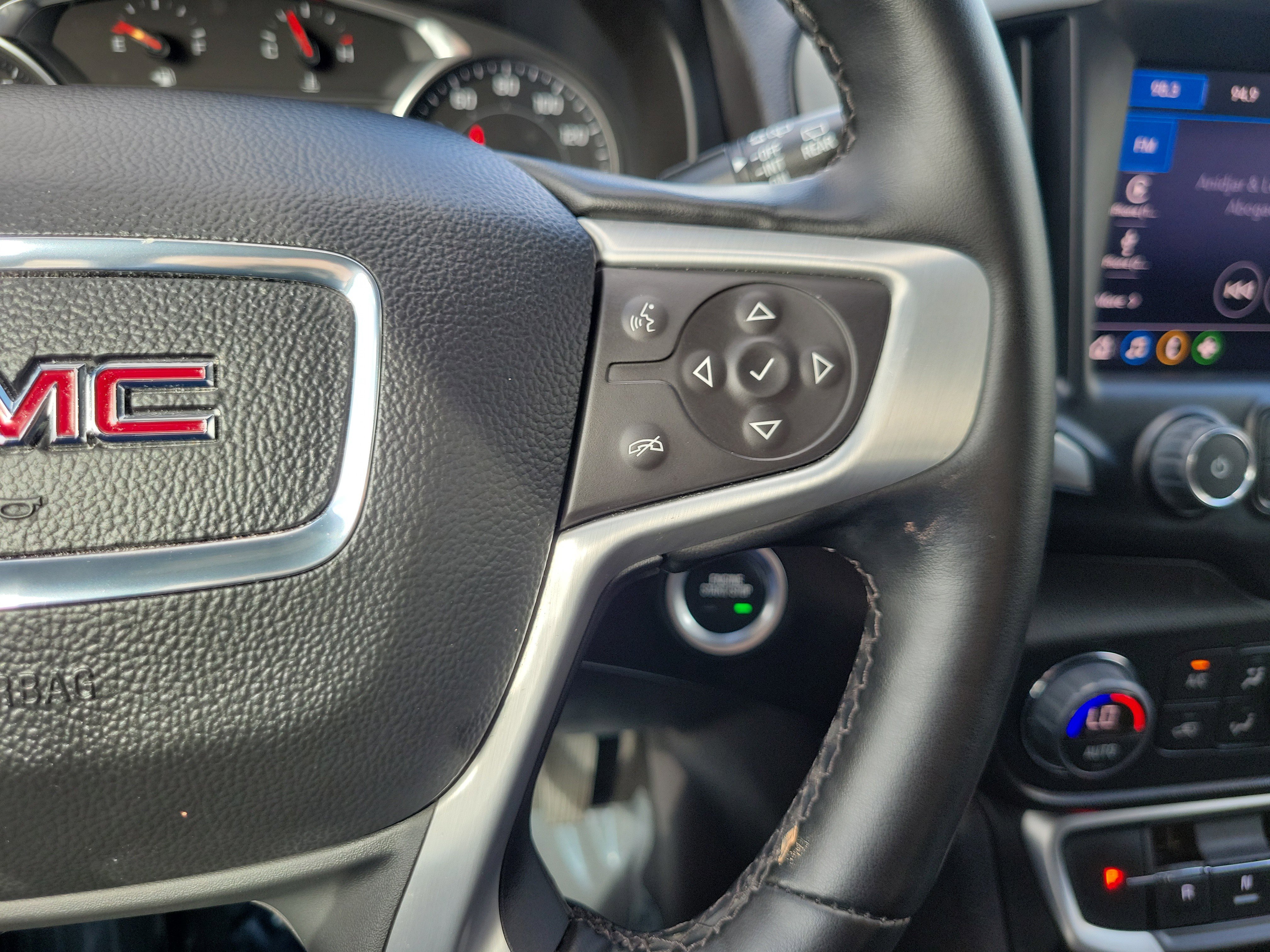 Used 2024 GMC Terrain SLT FWD image 21