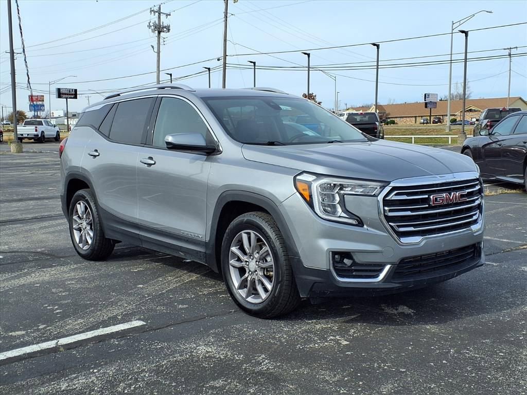 Used 2024 GMC Terrain SLT