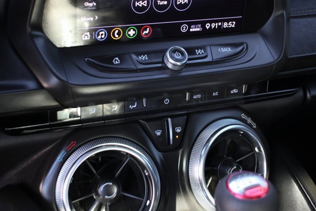 Used 2020 Chevrolet Camaro SS image 30
