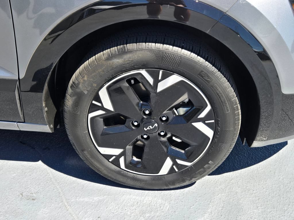 Used 2024 Kia Niro Wind w/ Wind Preserve Package FWD image 10