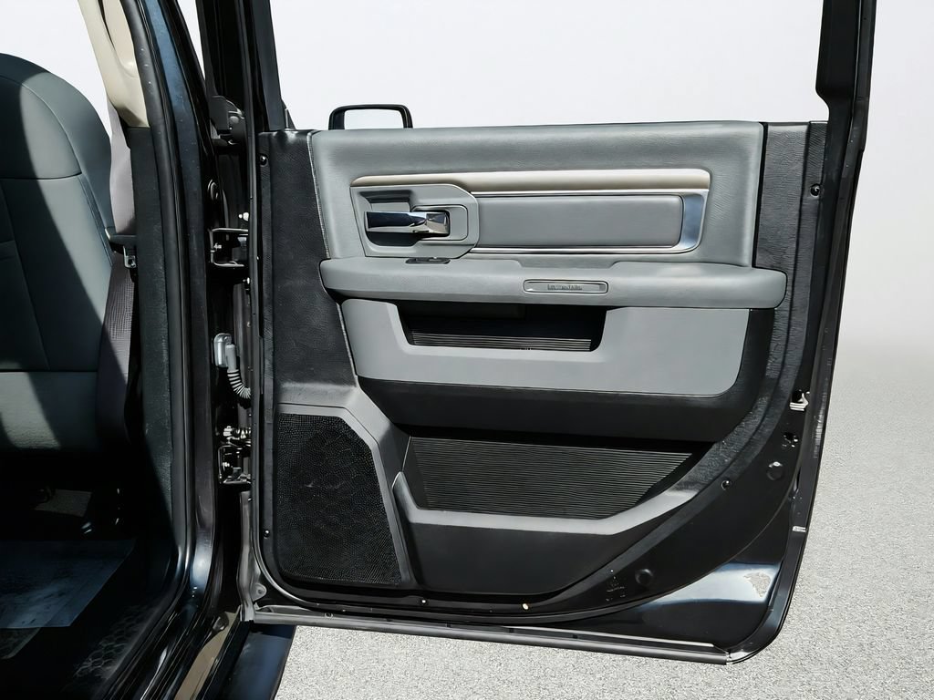Used 2018 RAM 1500 Big Horn AWD/4WD image 35