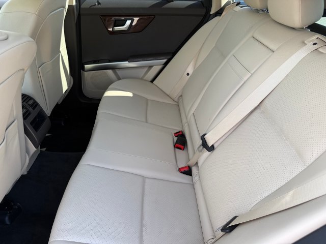 Used 2015 Mercedes-Benz GLK 350 2WD image 23