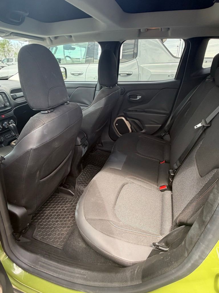 Used 2016 Jeep Renegade 75th Anniversary AWD/4WD image 6