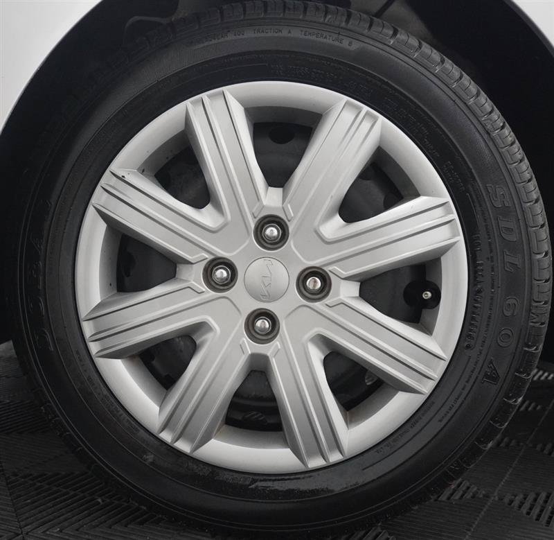 Used 2022 Kia Rio S FWD image 3