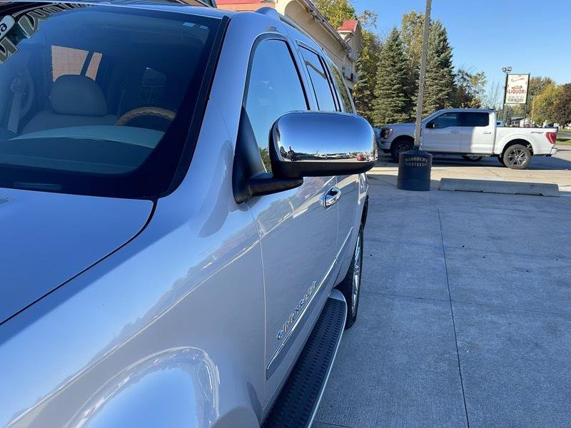 Used 2008 Chrysler Aspen Limited AWD/4WD image 3