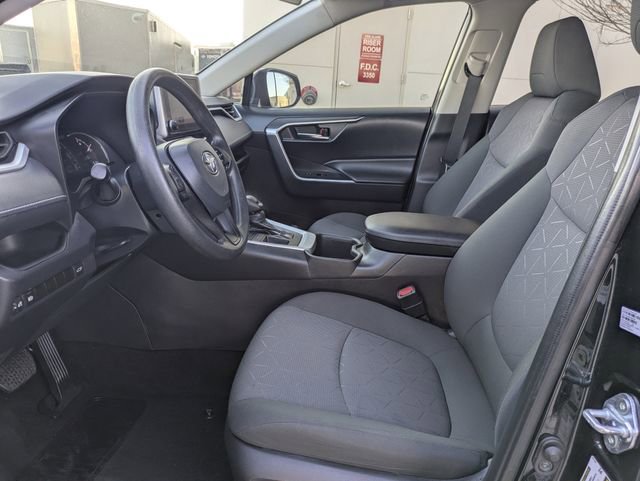 Used 2024 Toyota RAV4 XLE w/ Convenience Package image 27