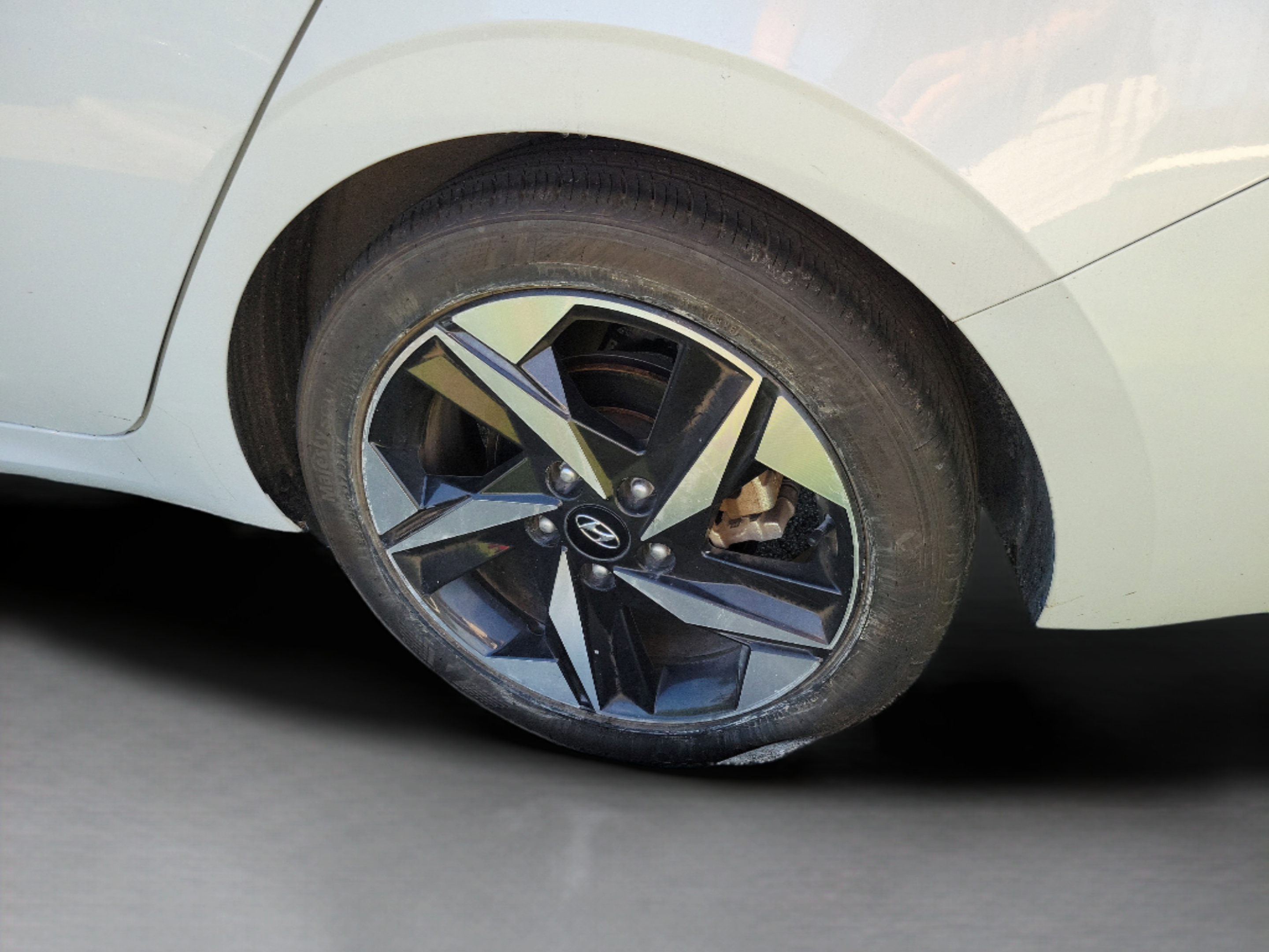 Used 2022 Hyundai Elantra Limited FWD image 24