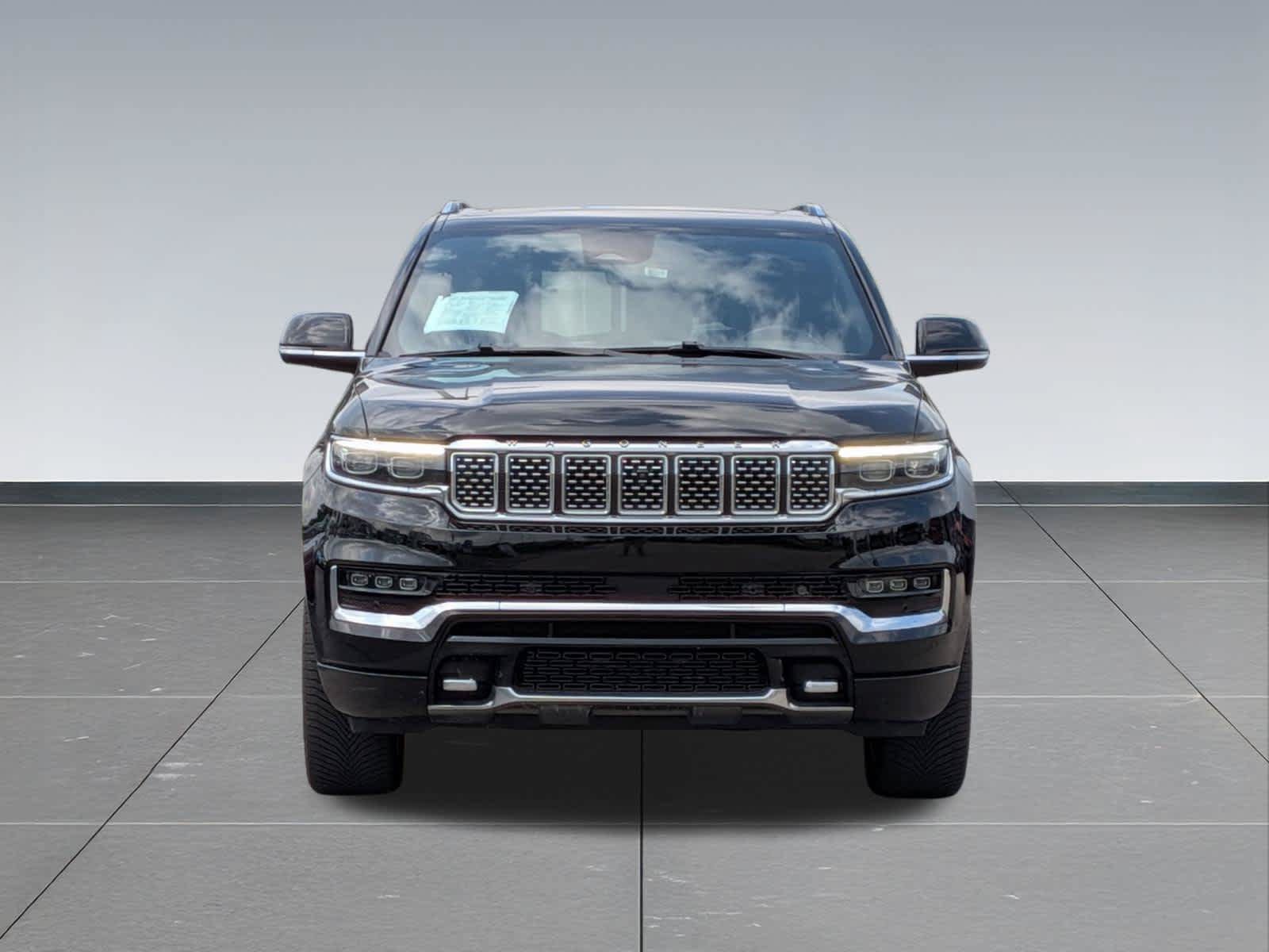 Certified 2023 Jeep Grand Wagoneer L Series III w/ HD Trailer Tow Package AWD/4WD image 9