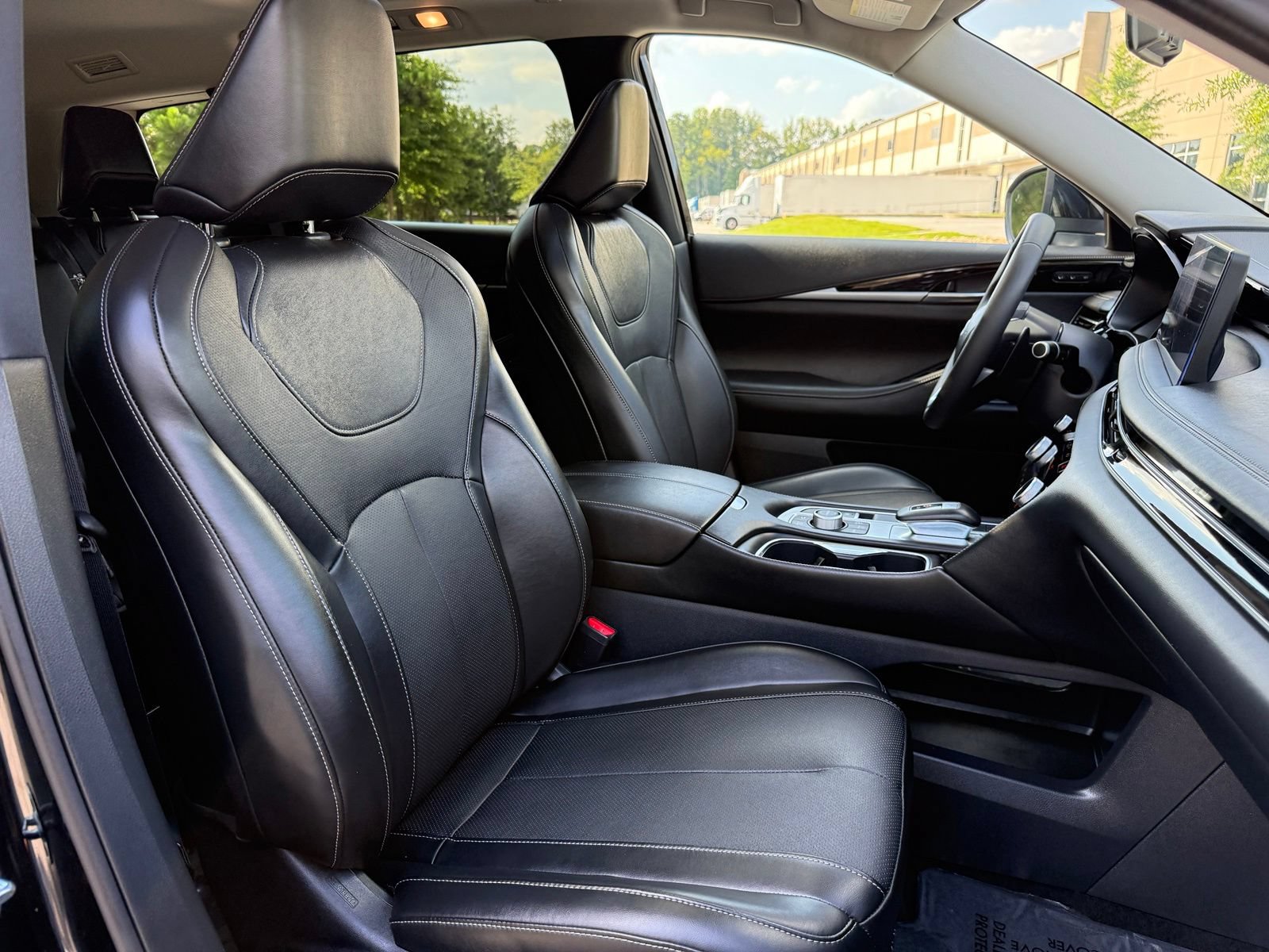 Used 2025 INFINITI QX60 Pure FWD image 39