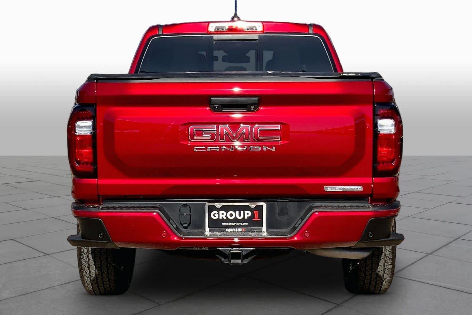 Used 2025 GMC Canyon Elevation w/ Convenience Package AWD/4WD image 5