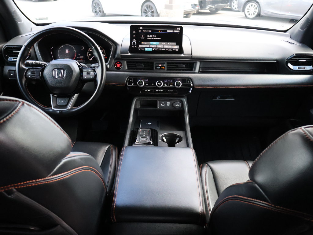 Certified 2025 Honda Pilot TrailSport image 14