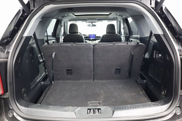 Used 2023 Ford Explorer XLT w/ Equipment Group 202A image 25