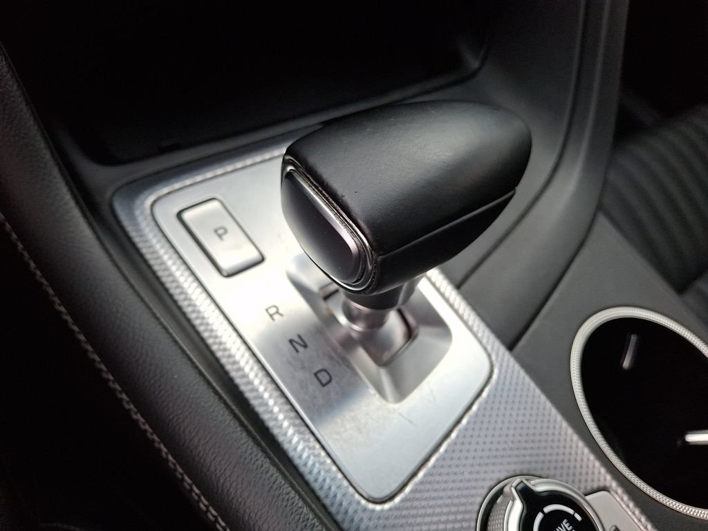 Used 2022 Genesis G70 3.3T RWD image 12