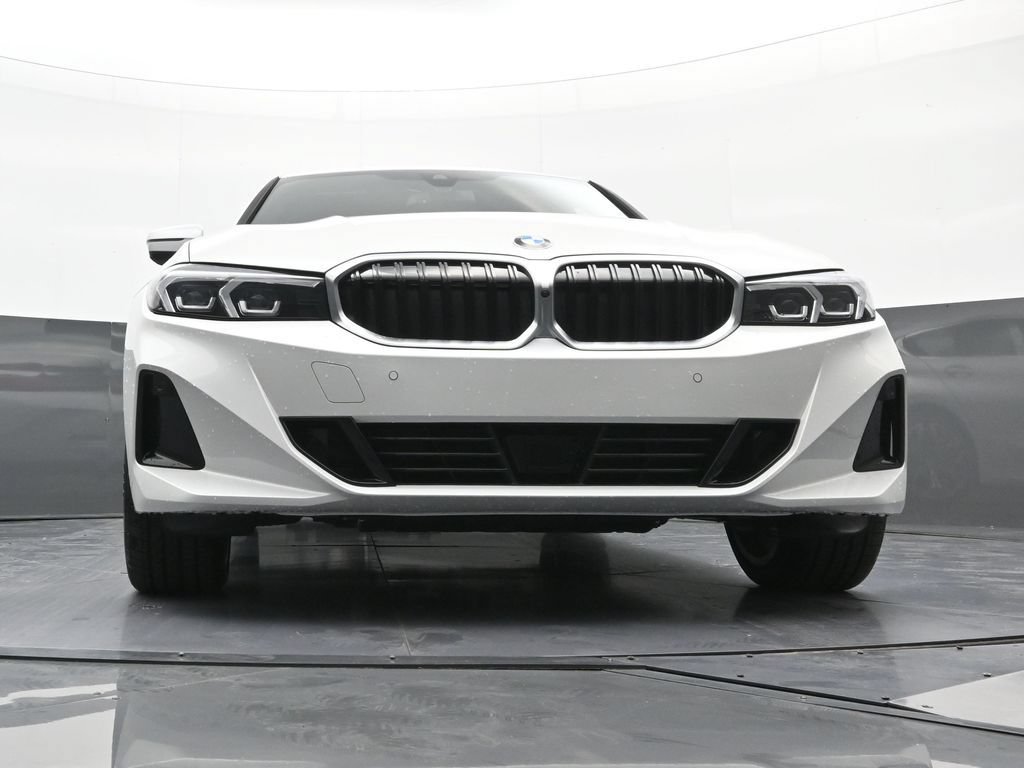 New 2026 BMW 330i xDrive Sedan w/ Premium Package AWD/4WD image 23