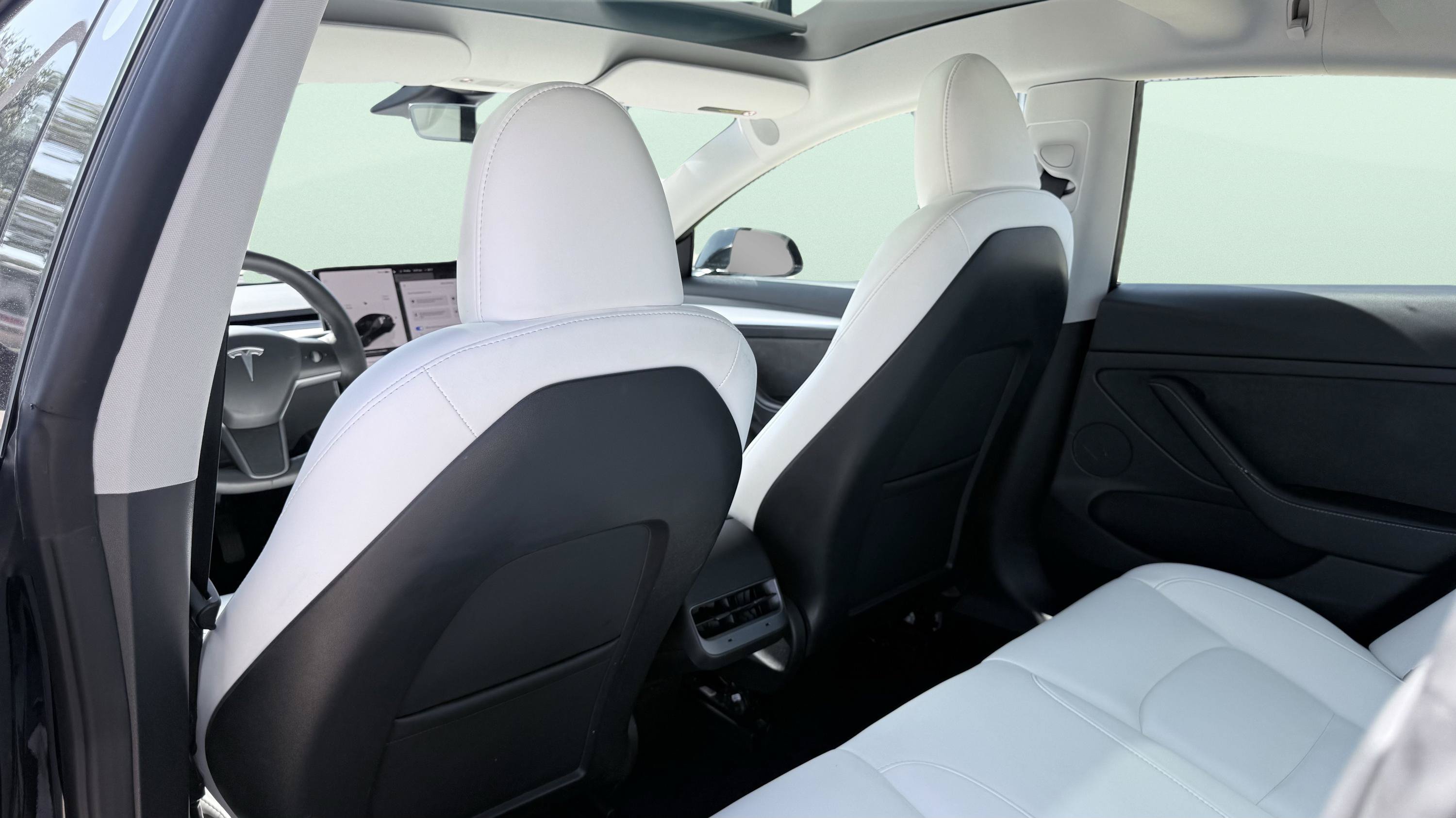 Used 2023 Tesla Model 3 Standard Range RWD image 27