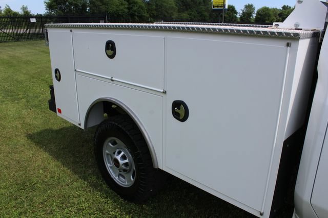 Used 2023 GMC Sierra 2500 Pro w/ Convenience Package AWD/4WD image 7