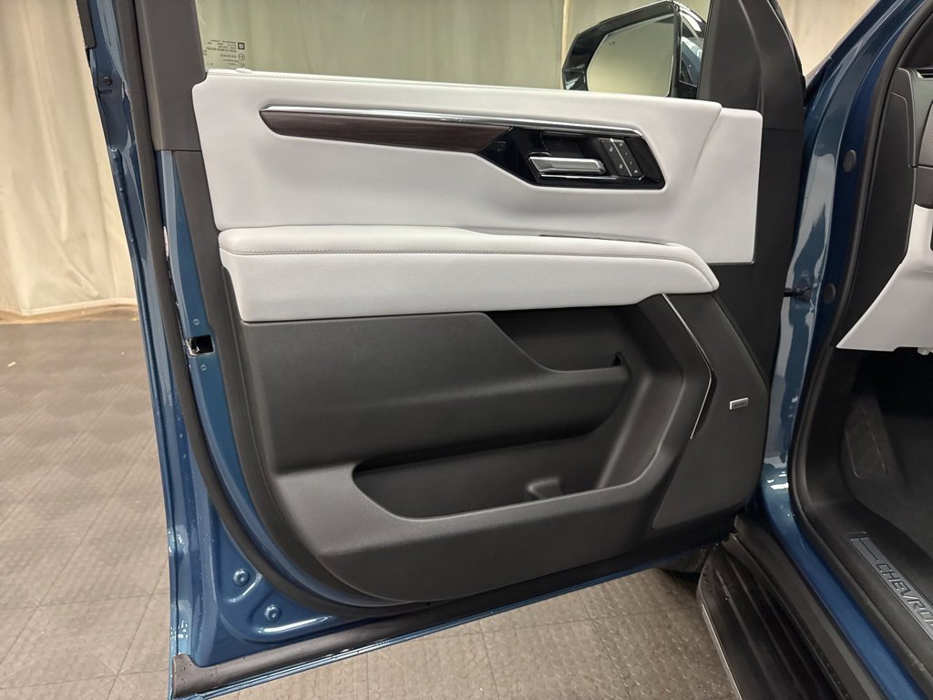 New 2026 Chevrolet Tahoe Premier w/ Sun And Tow Package image 23