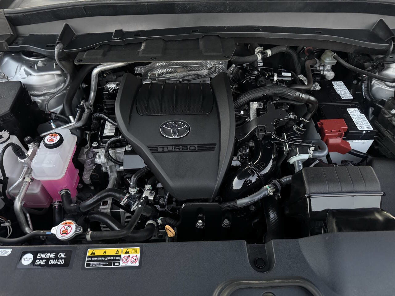 Used 2024 Toyota Grand Highlander AWD image 43