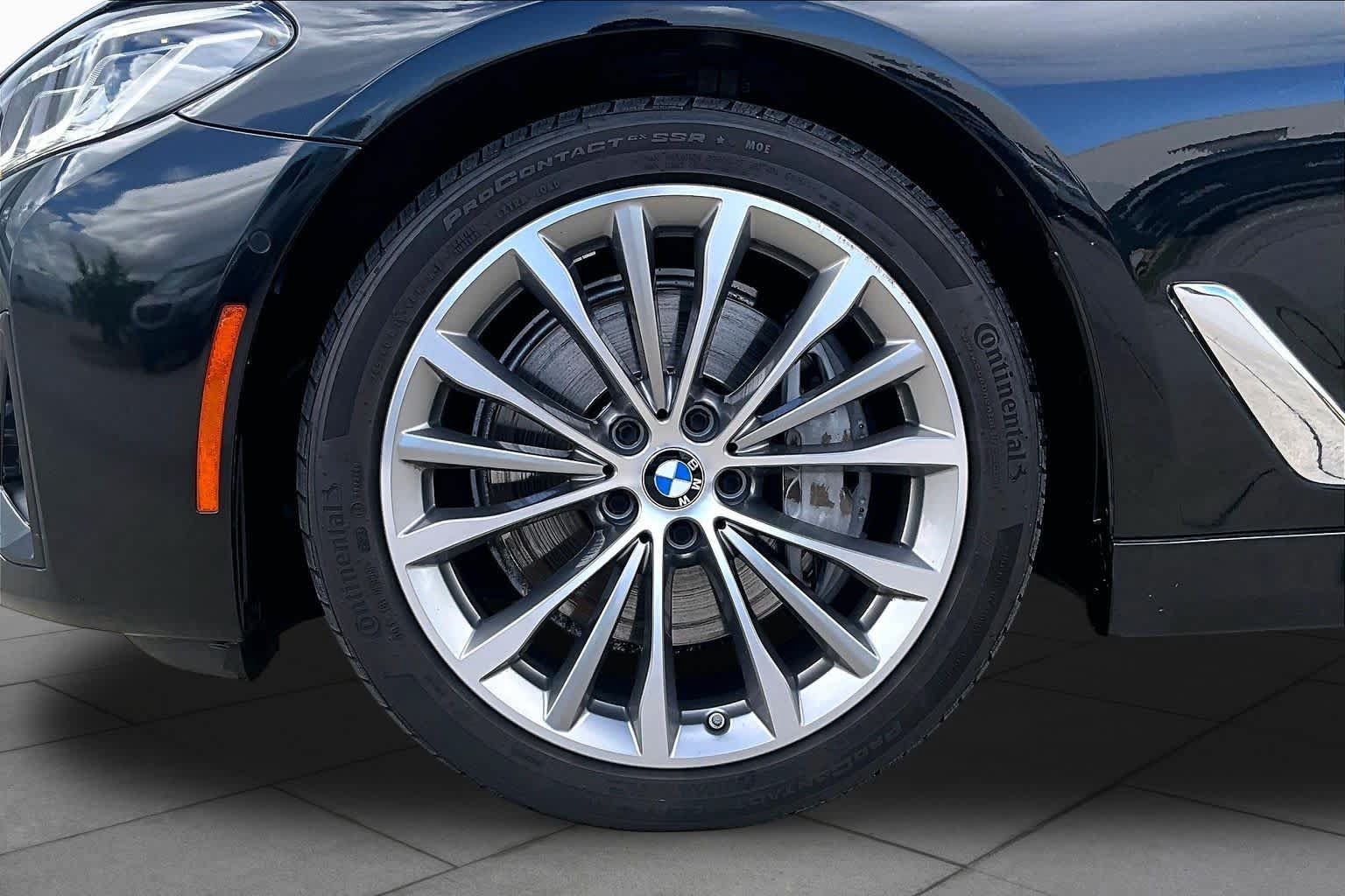 Used 2021 BMW 540i xDrive w/ Premium Package AWD/4WD image 11