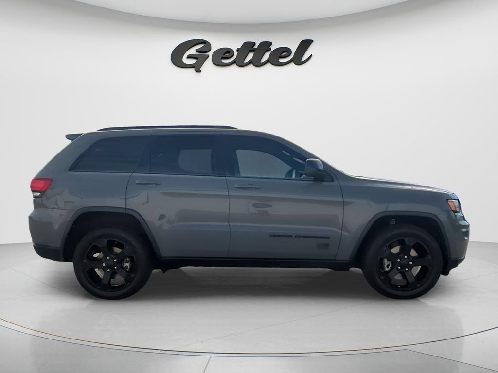 Used 2021 Jeep Grand Cherokee Freedom Edition AWD/4WD image 4