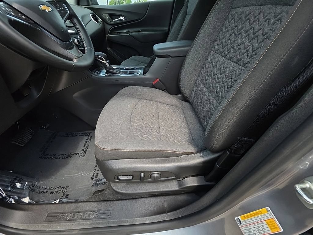 Used 2023 Chevrolet Equinox LT AWD/4WD image 24