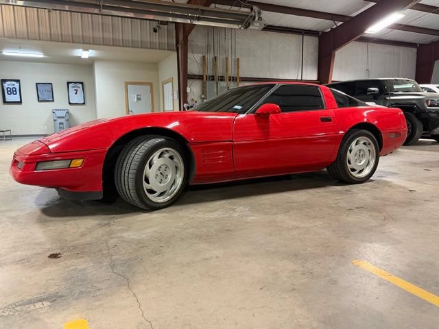 Used 1992 Chevrolet Corvette Coupe RWD image 4