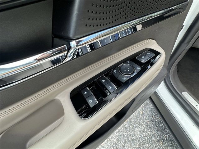 New 2024 Lincoln Corsair Reserve w/ Jet Appearance Package image 13